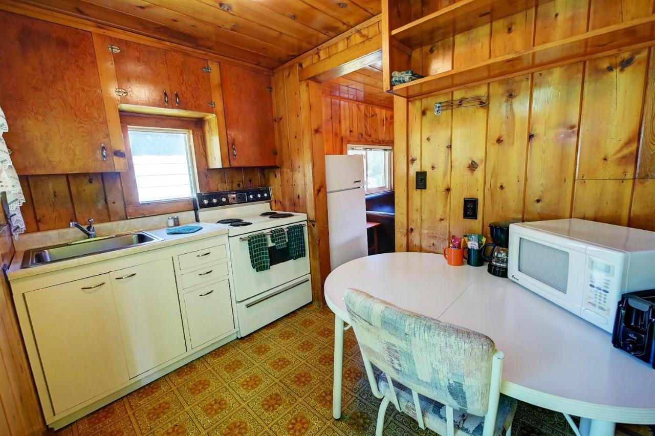 Idle A While Cabins Twisp Екстериор снимка