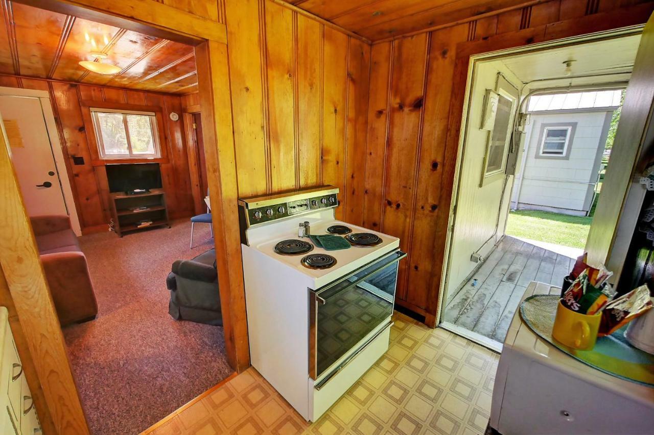 Idle A While Cabins Twisp Екстериор снимка